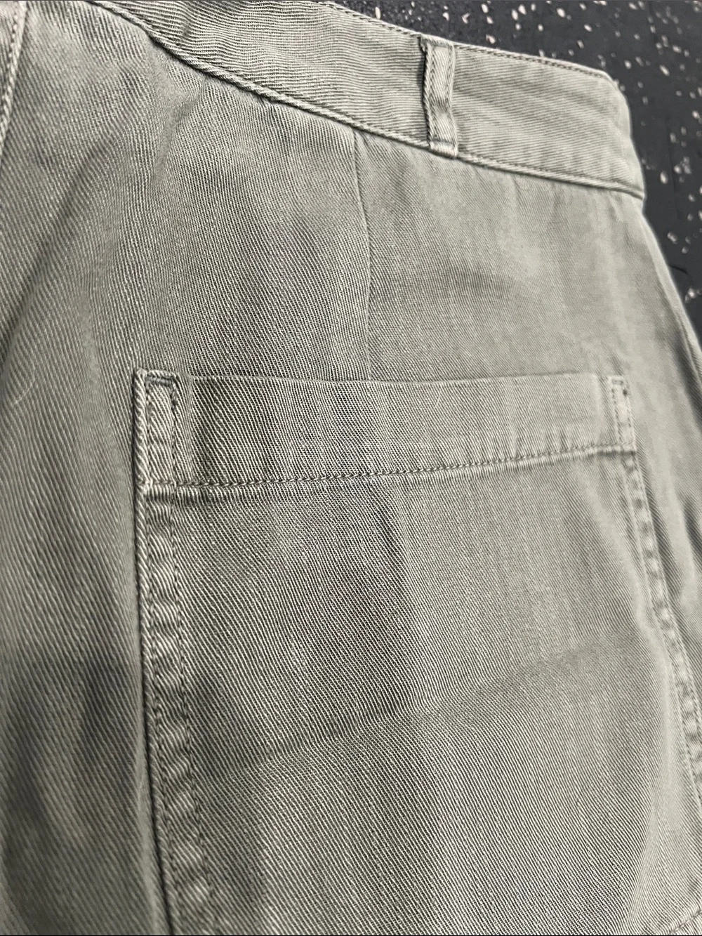 Casual High-Rise Utility Shorts in Olive Green - Picture 6 of 6